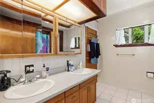 305 S 35th St, Tacoma, WA 98418 - Photo 13