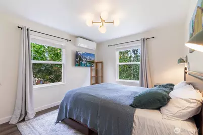 9440 35th Avenue SW, Seattle, WA 98126 - Photo 11