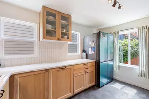 9440 35th Ave SW, Seattle, WA 98126 - Photo 9