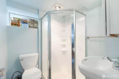 9440 35th Avenue SW, Seattle, WA 98126 - Photo 23