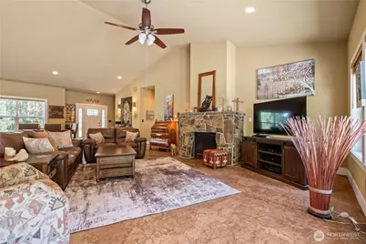 9135 Custer School Road, Custer, WA 98240 - Photo 5