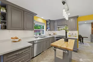 1606 38th St NW, Gig Harbor, WA 98335 - Photo 11