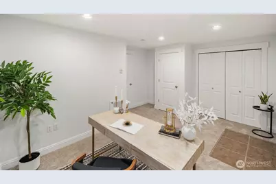 337 N 105th Street #A, Seattle, WA 98133 - Photo 11