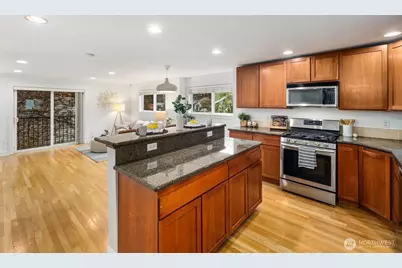 337 N 105th Street #A, Seattle, WA 98133 - Photo 17