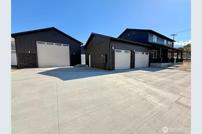 22 Benjamin Place, Malaga, WA 98828 - Photo 3