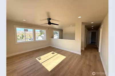 22 Benjamin Place, Malaga, WA 98828 - Photo 23