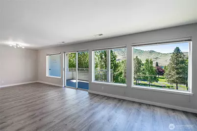 808 W Manson Highway #B202, Chelan, WA 98816 - Photo 13