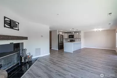 808 W Manson Highway #B202, Chelan, WA 98816 - Photo 11
