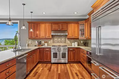 7100 S Ryan Street, Seattle, WA 98178 - Photo 9