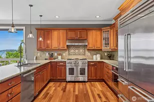 7100 S Ryan St, Seattle, WA 98178 - Photo 9