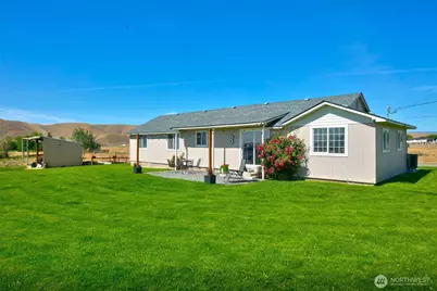 1240 W Huntzinger Road, Selah, WA 98942 - Photo 1