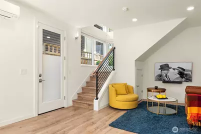 422 10th Avenue E #F, Seattle, WA 98102 - Photo 11