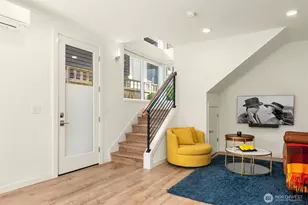 422 10th Ave E, Seattle, WA 98102 - Photo 11