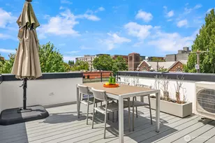 422 10th Ave E, Seattle, WA 98102 - Photo 17