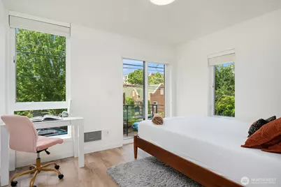 422 10th Avenue E #F, Seattle, WA 98102 - Photo 13