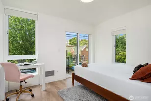 422 10th Ave E, Seattle, WA 98102 - Photo 13