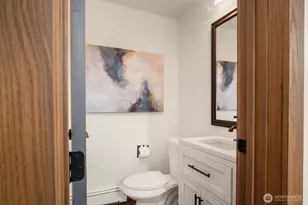 16 Bridlewood Cir, Kirkland, WA 98033 - Photo 25