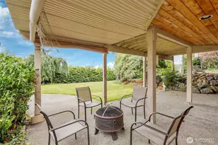 876 Rocky Point Dr, Camano Island, WA 98282 - Photo 27