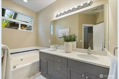 469 243rd Place SE, Sammamish, WA 98074 - Photo 19