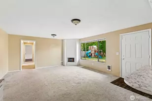 10204 21st Ave W, Everett, WA 98204 - Photo 5