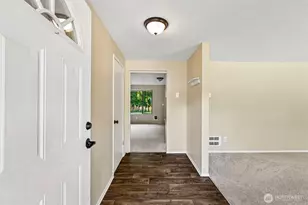 10204 21st Ave W, Everett, WA 98204 - Photo 3