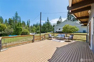 1636 Hemlock Dr, Camano Island, WA 98282 - Photo 7