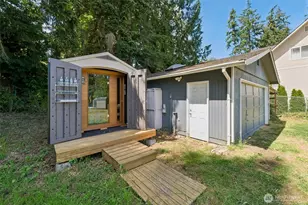 1636 Hemlock Dr, Camano Island, WA 98282 - Photo 3