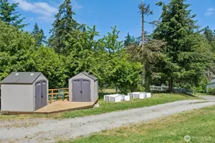 1636 Hemlock Dr, Camano Island, WA 98282 - Photo 5