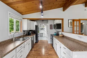 1636 Hemlock Dr, Camano Island, WA 98282 - Photo 15