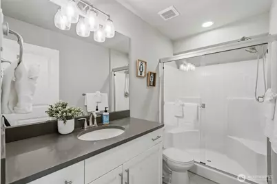 508 237th Street SE #B, Bothell, WA 98021 - Photo 5