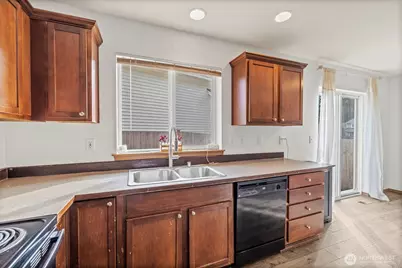 306 Poppy Road #A, Bothell, WA 98012 - Photo 13