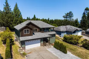 35 Lucky Ln, Camano Island, WA 98282 - Photo 3
