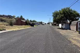 706 E 2nd Ave, Odessa, WA 99159 - Photo 3
