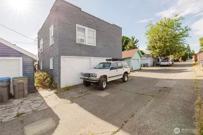 1108 Warren Avenue, Bremerton, WA 98337 - Photo 31