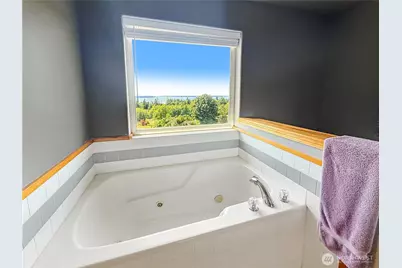 673 Majestic View Lane, Camano Island, WA 98282 - Photo 15