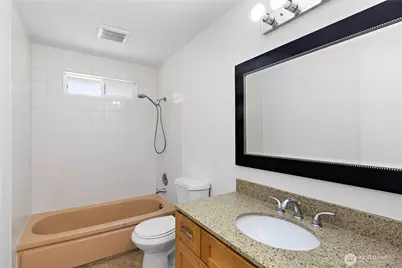 230 105th Avenue SE, Bellevue, WA 98004 - Photo 15