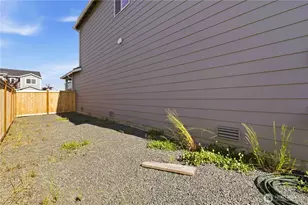 1425 Salzer Crk Dr, Centralia, WA 98531 - Photo 9