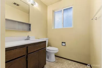 7413 Soundview Drive, Edmonds, WA 98026 - Photo 29