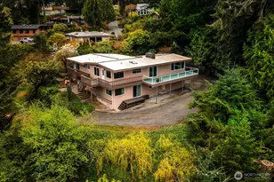 7413 Soundview Dr, Edmonds, WA 98026 - Photo 1