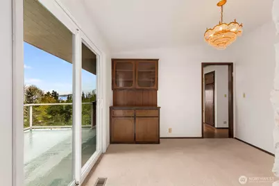 7413 Soundview Drive, Edmonds, WA 98026 - Photo 13