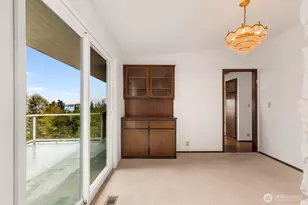 7413 Soundview Dr, Edmonds, WA 98026 - Photo 13