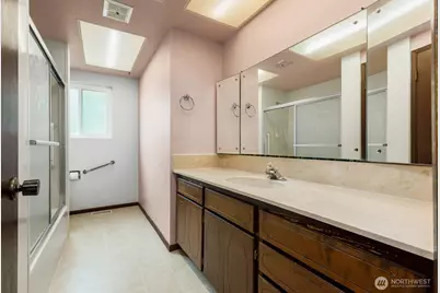 7413 Soundview Drive, Edmonds, WA 98026 - Photo 23