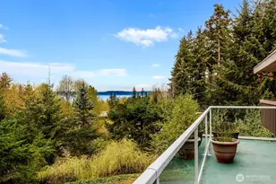 7413 Soundview Dr, Edmonds, WA 98026 - Photo 5
