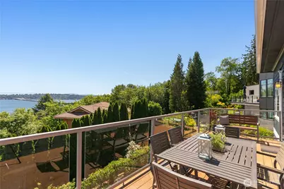 1124 Lake Washington Boulevard S, Seattle, WA 98144 - Photo 9