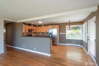 619 E Park Avenue, Port Angeles, WA 98362 - Photo 9