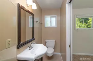 619 E Park Ave, Port Angeles, WA 98362 - Photo 25