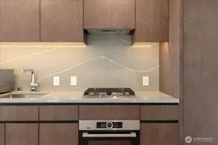 121 Stewart St, Seattle, WA 98101 - Photo 11