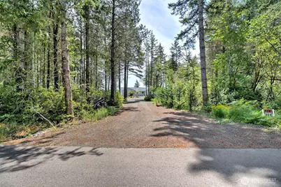 361 NE Southridge Drive, Belfair, WA 98528 - Photo 7