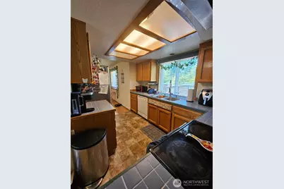 1327 S 88th Street, Tacoma, WA 98444 - Photo 7
