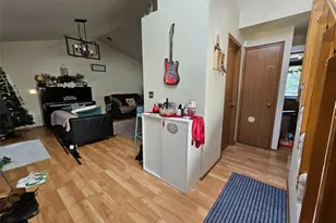 1327 S 88th St, Tacoma, WA 98444 - Photo 3